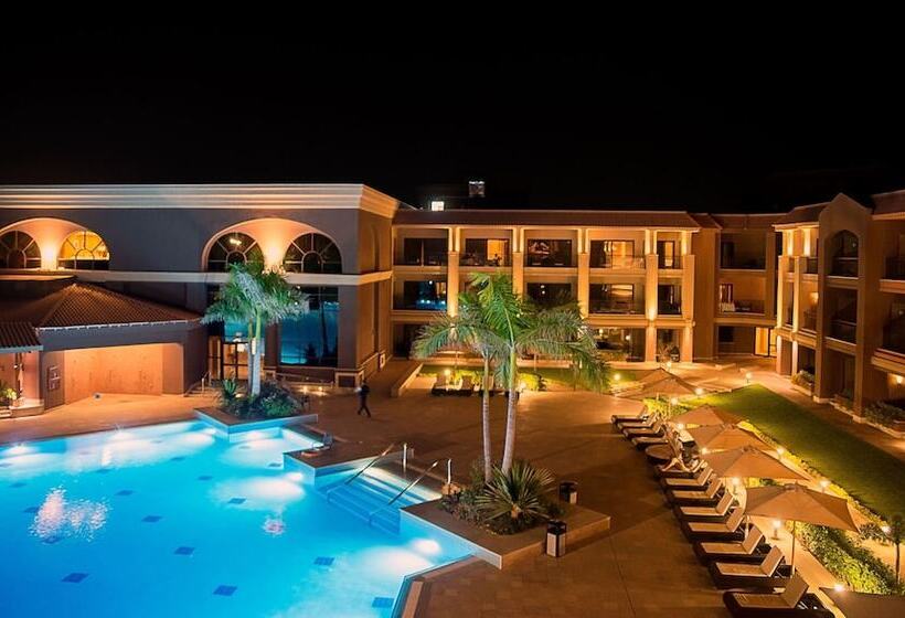 هتل Hilton Alexandria King S Ranch