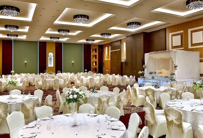 هتل Hilton Alexandria King S Ranch