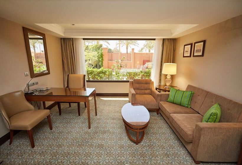 هتل Hilton Alexandria King S Ranch