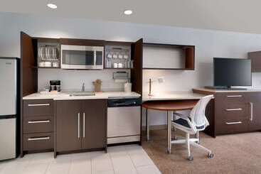 هتل Home2 Suites By Hilton Houston/katy