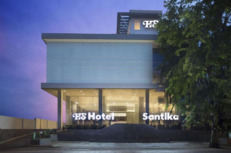 هتل Howard Johnson By Wyndham Pekalongan
