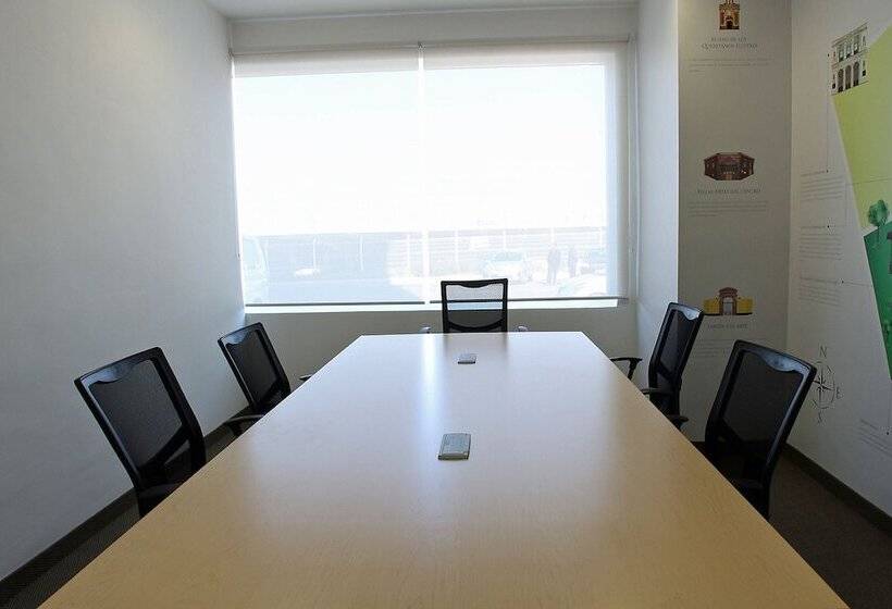 ホテル One Queretaro Centro Sur