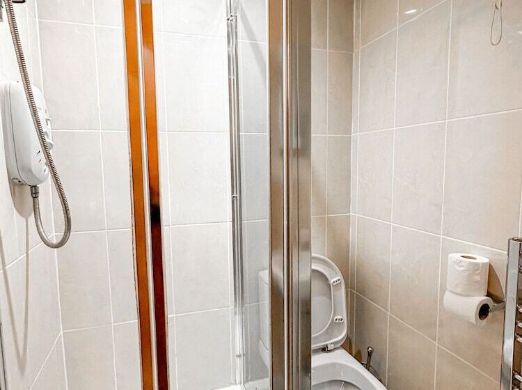Royal Square Hotel   Nec & Birmingham Airport