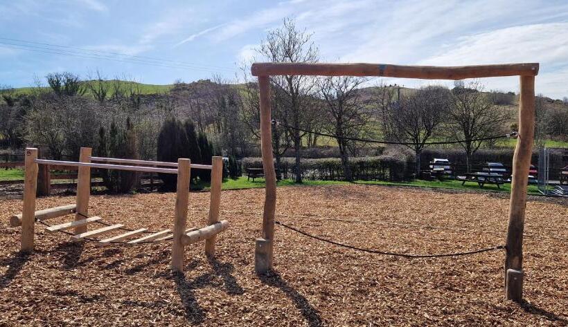 فندق ريفى Station Inn B&b