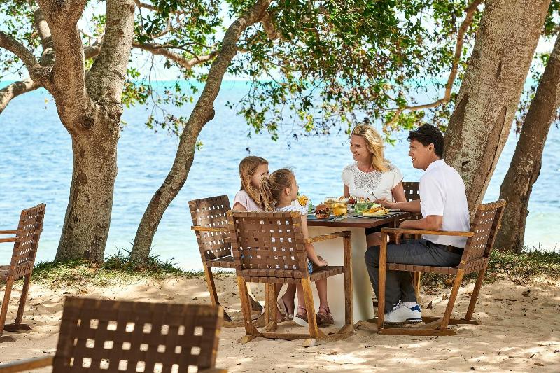 هتل Sheraton New Caledonia Deva Spa & Golf Resort