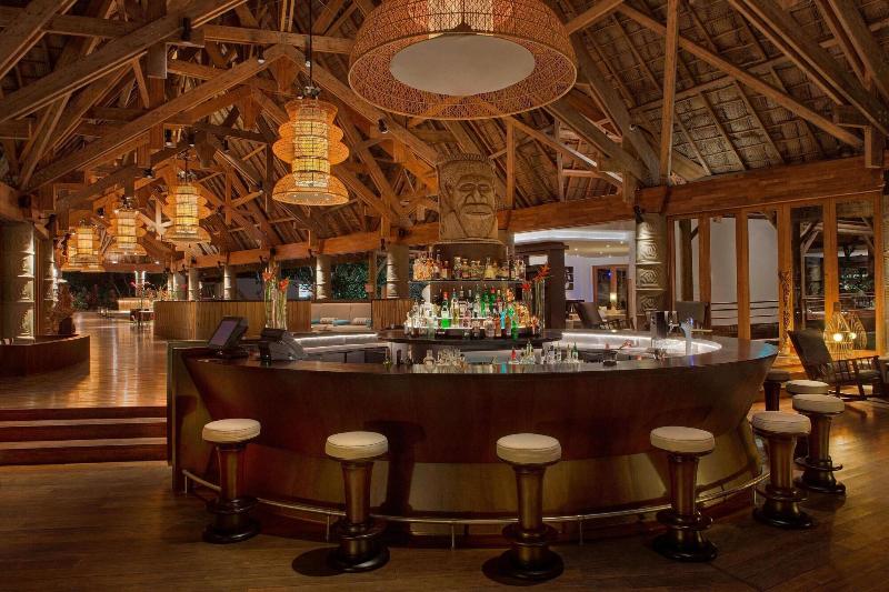 هتل Sheraton New Caledonia Deva Spa & Golf Resort