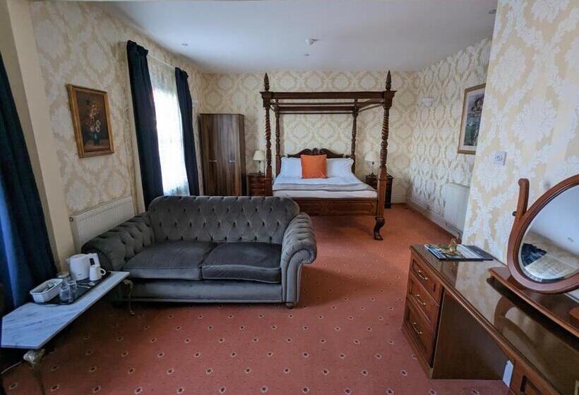 هتل The Cottage