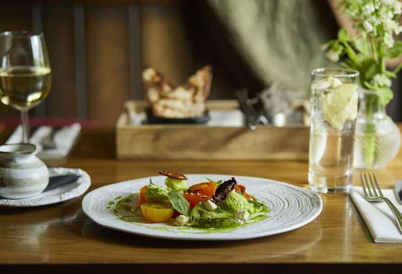 ホテル The Slaughters Country Inn