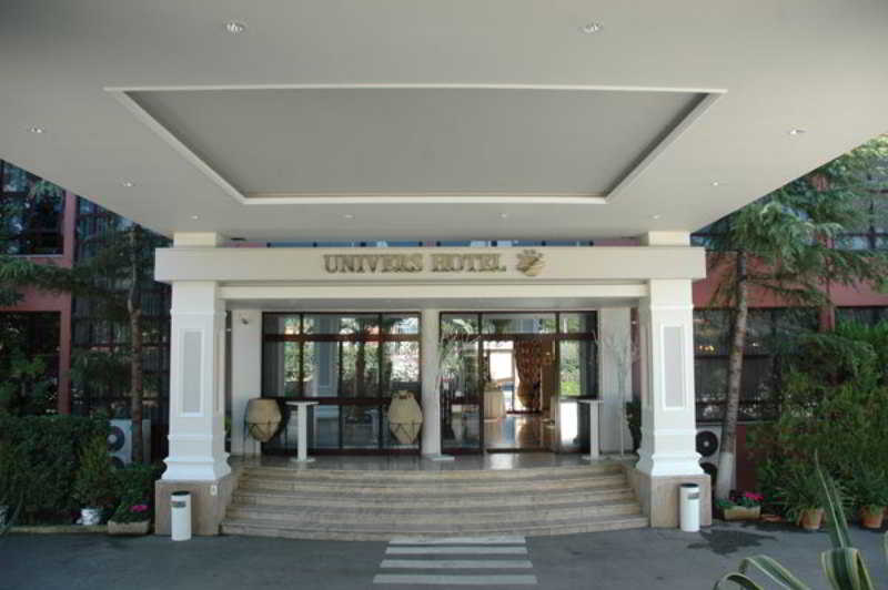 هتل Univers Resort