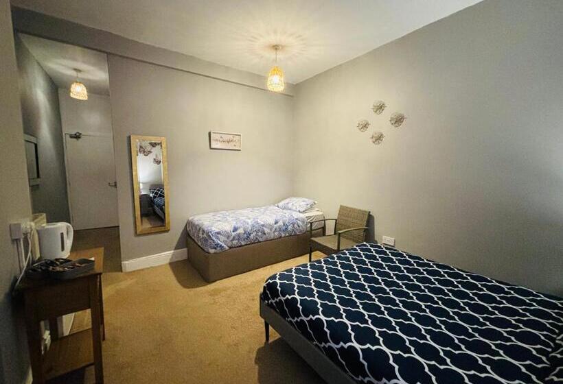 Fotos del hotel Le Papillon:  5