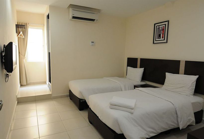 Hotel T