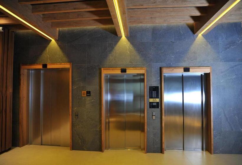 Family Apart Woodside