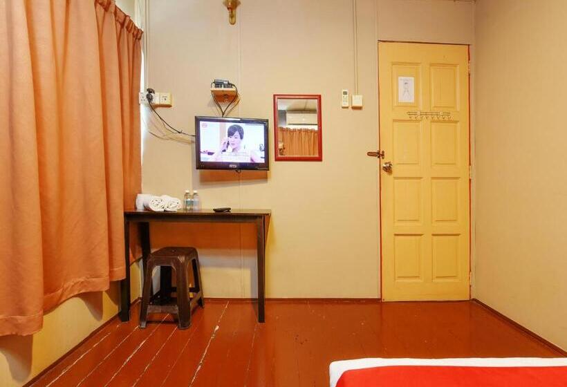 هتل Oyo 90627 Pulau Ketam Inn