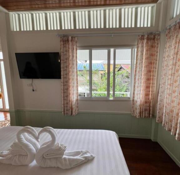 هتل Roomquest Rim Praya Dinsor Road