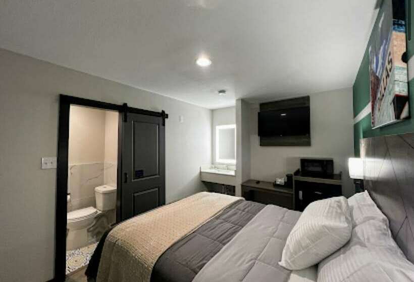 هتل Bishop Arts Suites