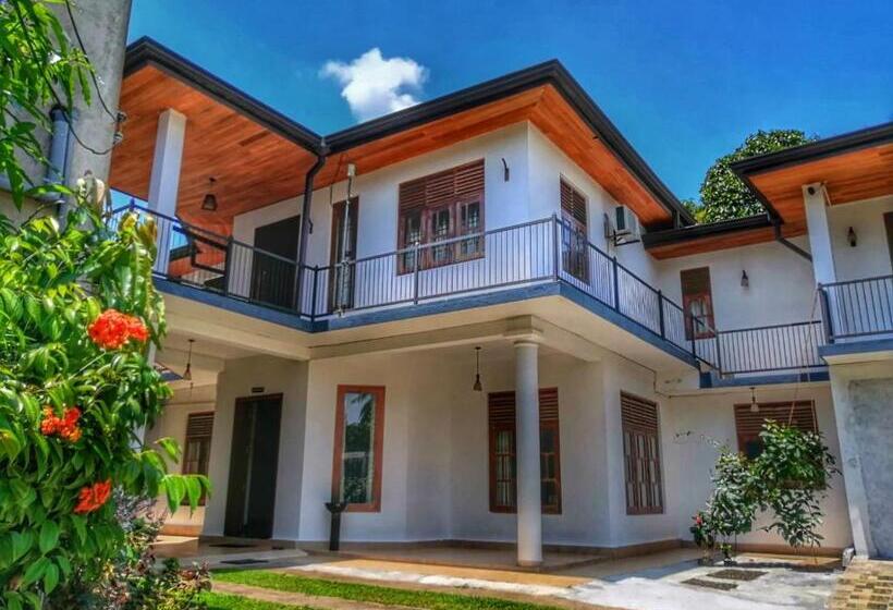 فندق Elepath Lodge  Pinnawala