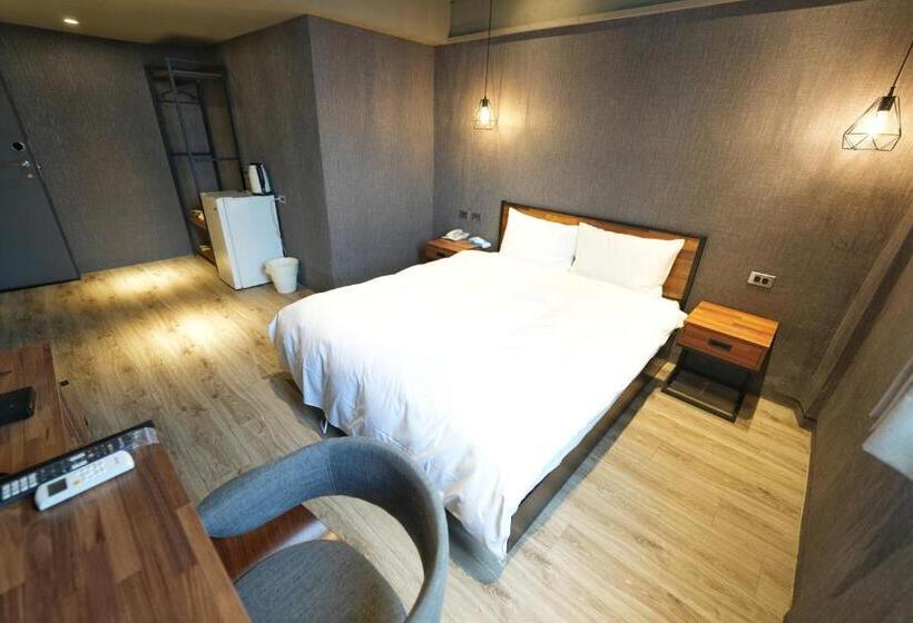 Meworld Hotel   Songshan