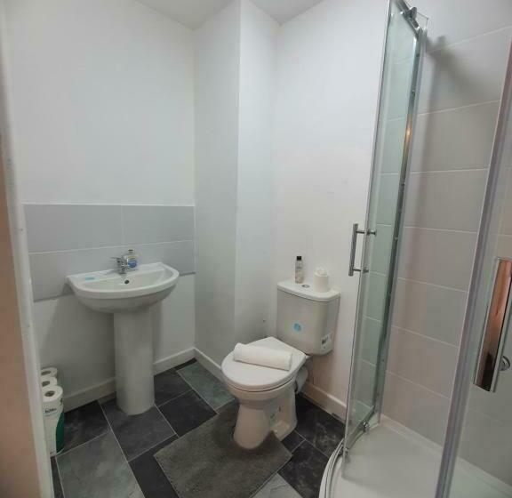 تختخواب و صبحانه Blackwood Residence