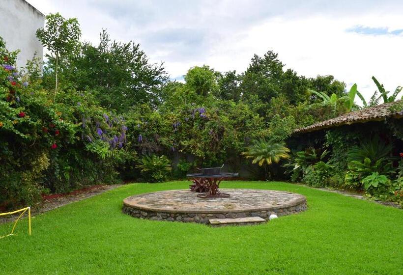 فندق El Mesón De Doña Josefina