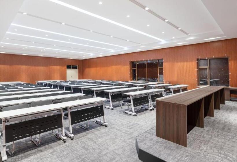 فندق Holiday Inn Express Cangzhou High Tech Zone, An Ihg