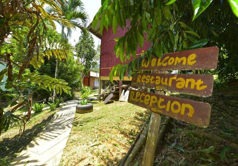 فندق Oyo 90630 Mat Leon Village