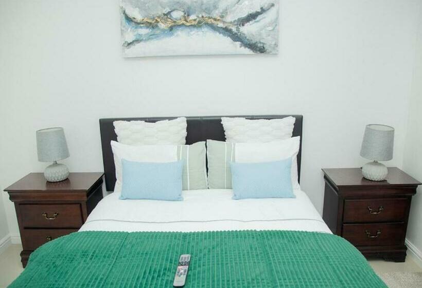 Bed and Breakfast Sunbird House