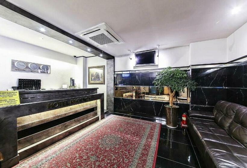 בית מלון כפרי Bundang Regency