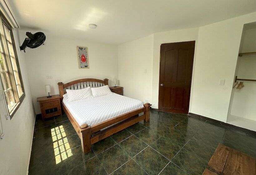 هتل Chalet La Sofia By Majuva