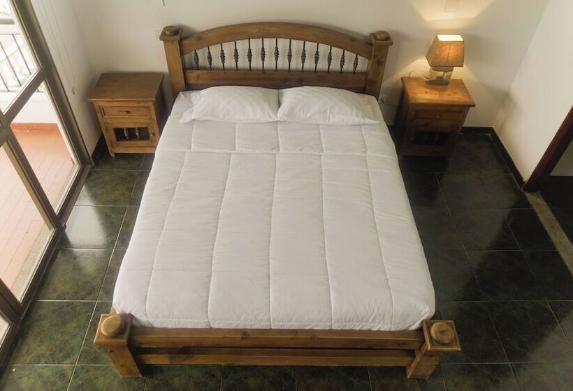 هتل Chalet La Sofia By Majuva