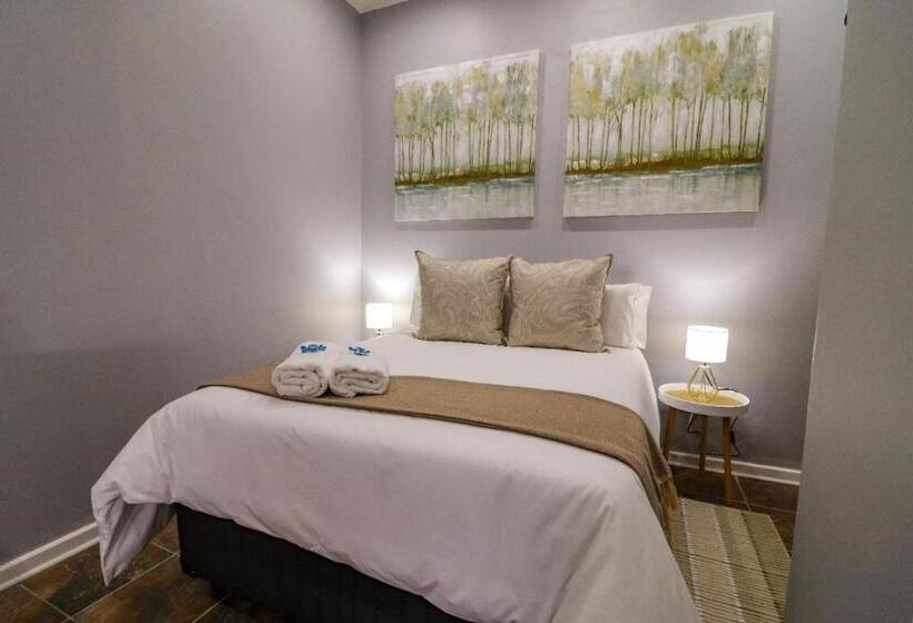 ペンション The Honeycomb 2