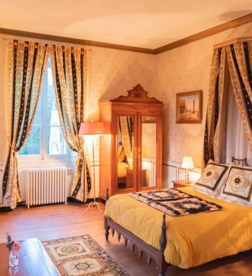 مبيت وإفطار Chateau Du Hallay