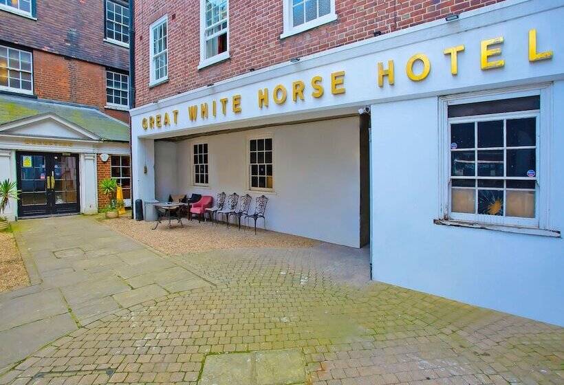 هتل Great White Horse