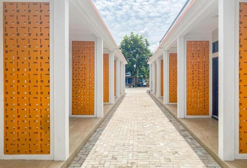 هتل Reddoorz Plus At Orange Diponogoro Palangkaraya