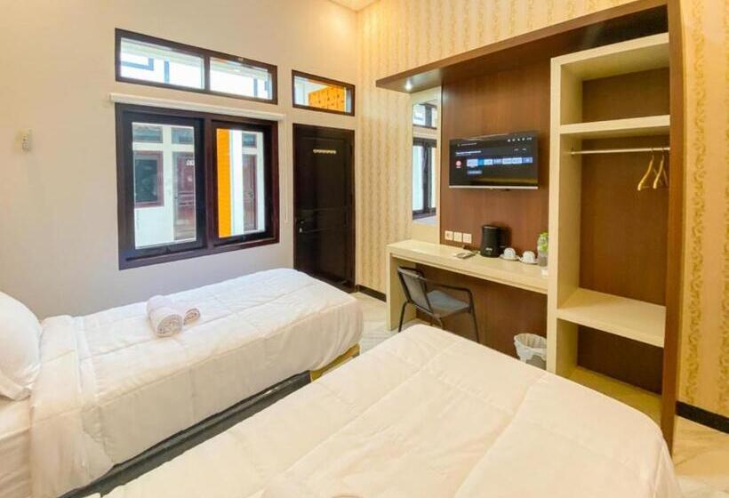 هتل Reddoorz Plus At Orange Diponogoro Palangkaraya