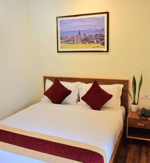 هتل Rodeos Inn
