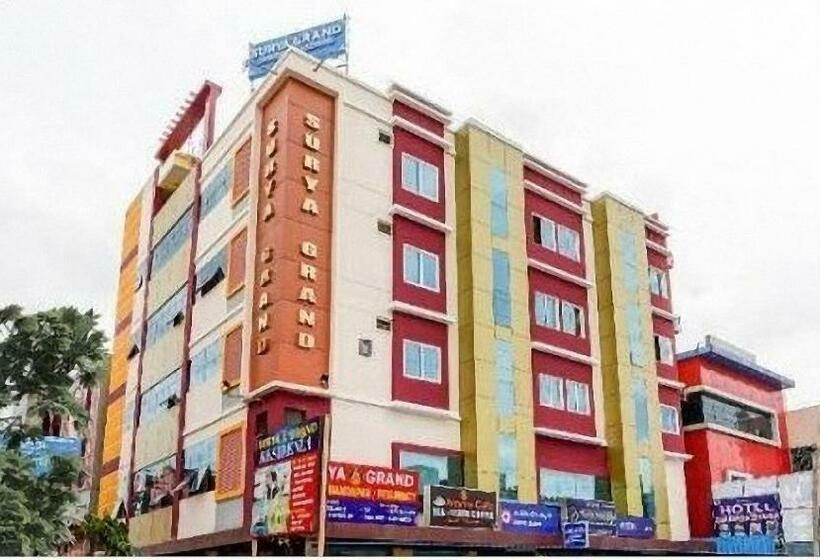 هتل Surya Grand Tiruchanoor Tirupati