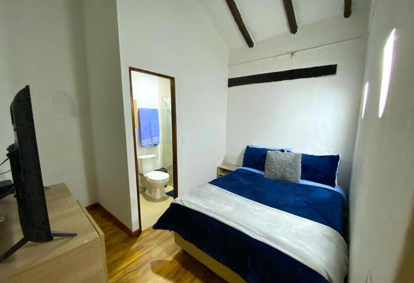 هتل Niza Colonial