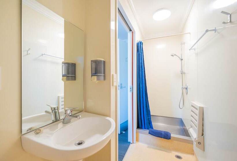 הוסטל Te Anau Central Backpackers