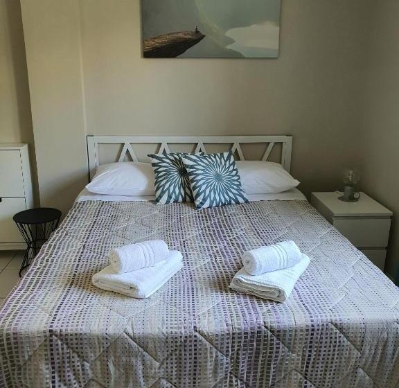 تختخواب و صبحانه Civico 11 Guest House  Free Parking Wi Fi
