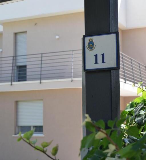 تختخواب و صبحانه Civico 11 Guest House  Free Parking Wi Fi