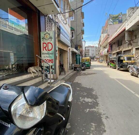 호텔 R.d International By Wb Inn