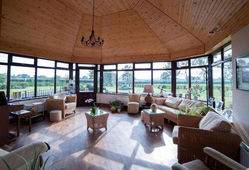 住宿加早餐  Browns Country House