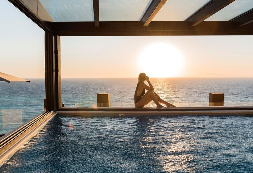 ホテル Bellevue On The Beach Suites