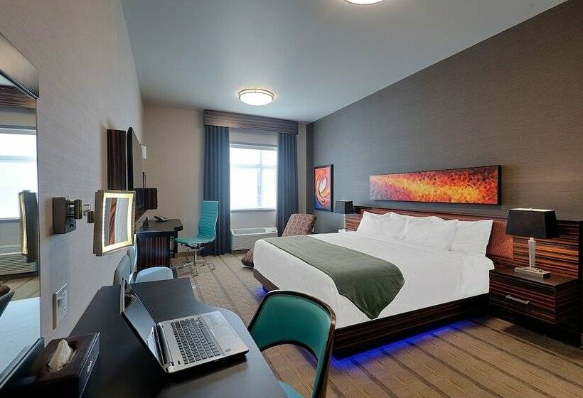 Hotel Clique Calgary Airport