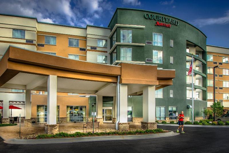 هتل Courtyard By Marriott Charleston Downtown/civic Center