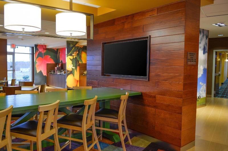 هتل Fairfield Inn And Suites Canton South