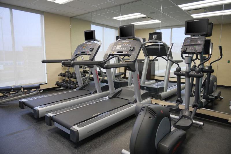 هتل Fairfield Inn And Suites Canton South