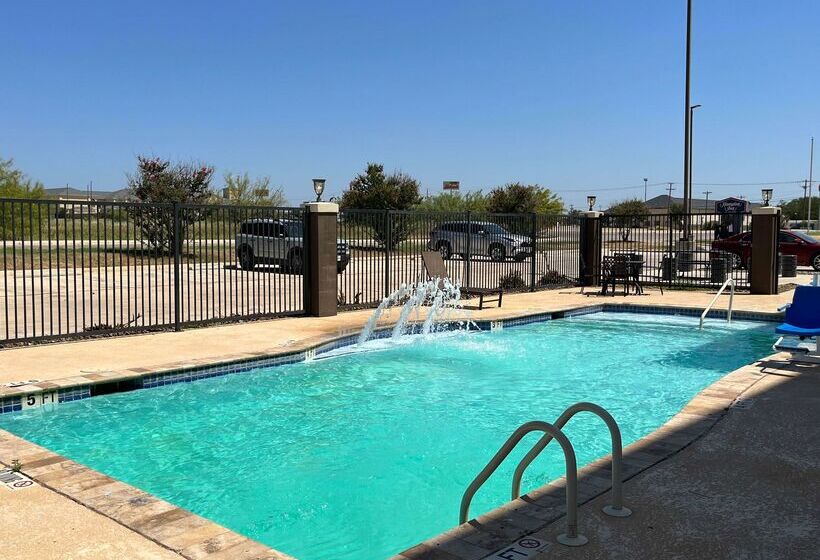 호텔 Quality Inn & Suites