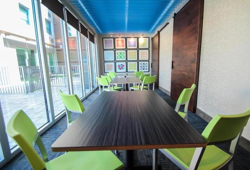 Fotos del hotel Holiday Inn Express & Suites Miami Airport East, An Ihg:  48