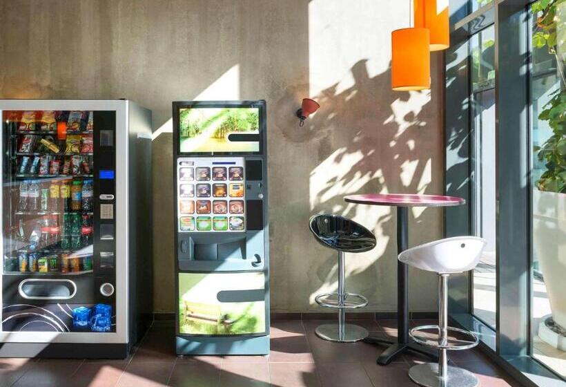 هتل Ibis Budget Lyon Centre  Gare Partdieu